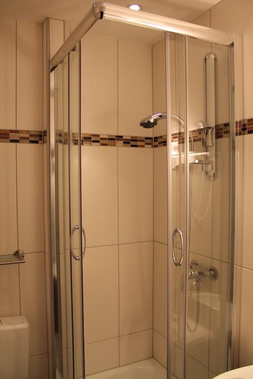 Wali'S Hotel Bielefeld Cameră foto