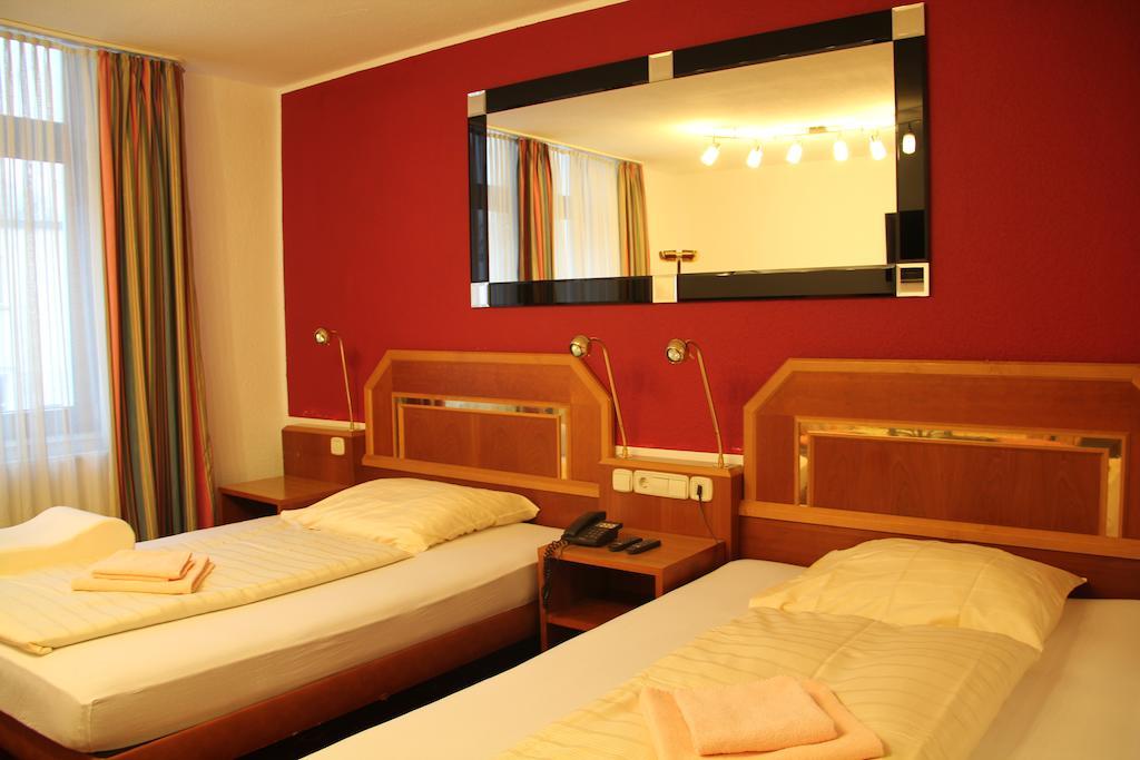 Wali'S Hotel Bielefeld Cameră foto