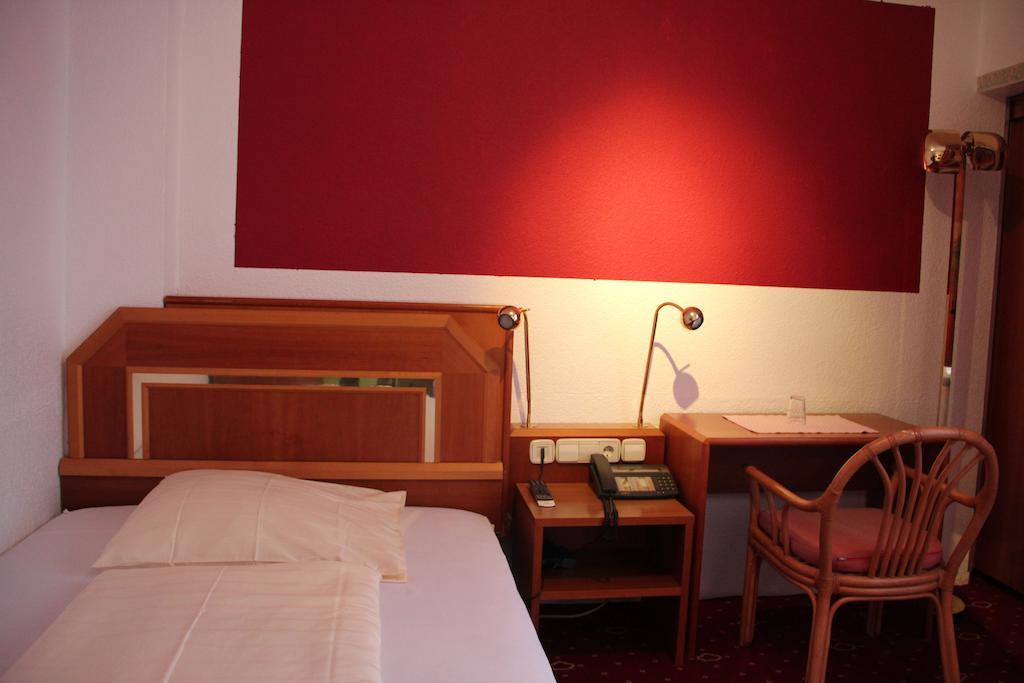 Wali'S Hotel Bielefeld Cameră foto