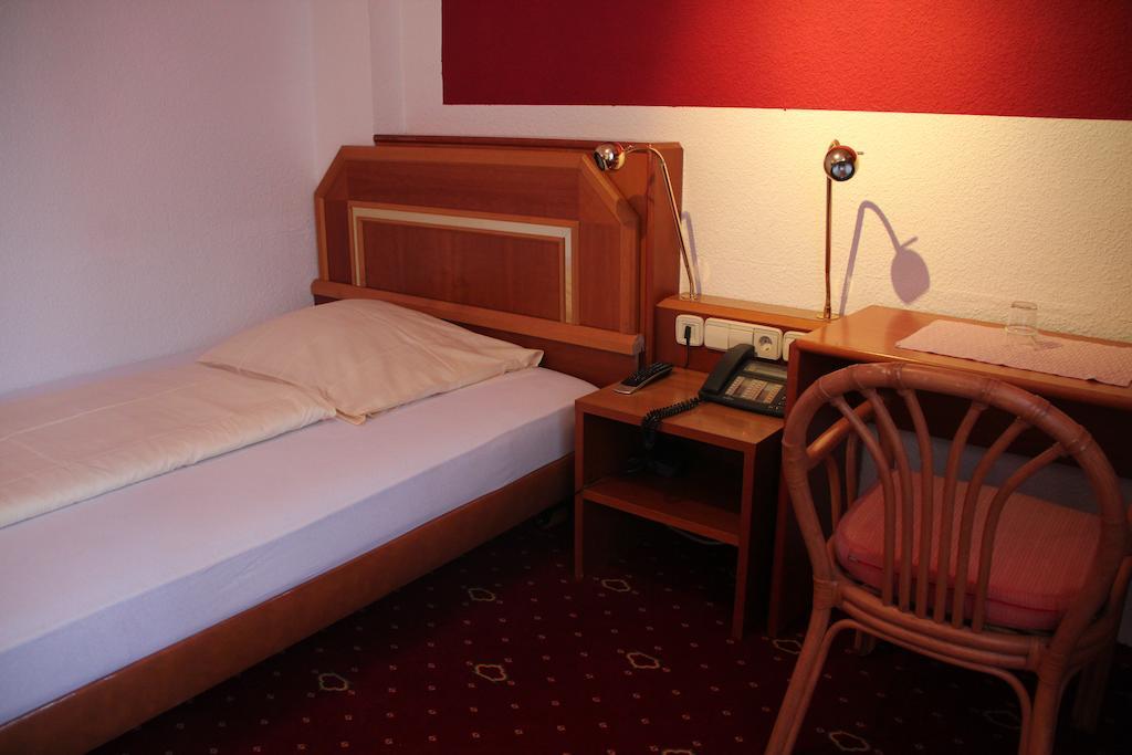 Wali'S Hotel Bielefeld Cameră foto