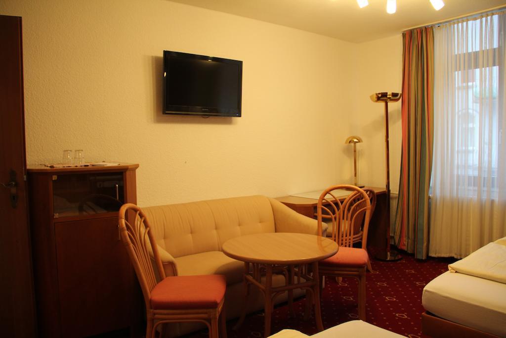 Wali'S Hotel Bielefeld Cameră foto